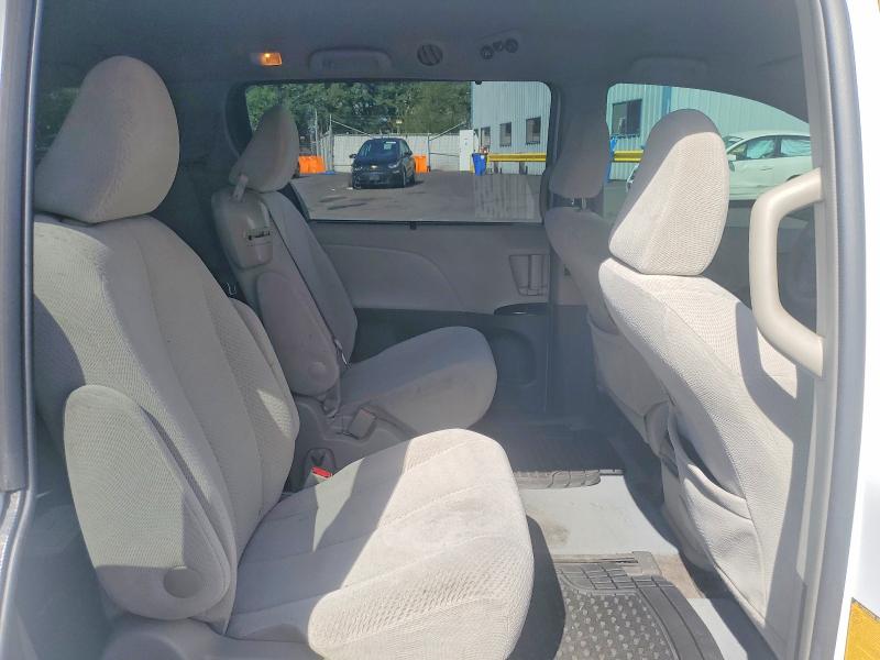Photo 11 from auction – 2012 TOYOTA SIENNA with VIN 5TDKK3DC4CS195983