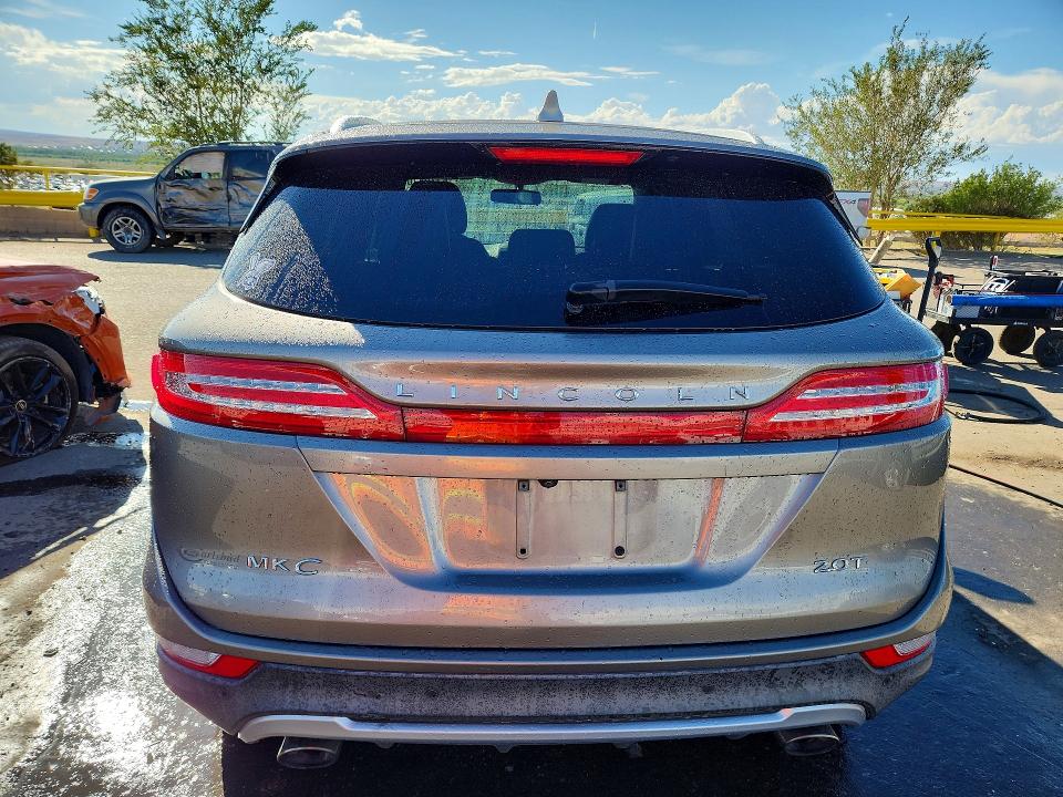Photo 6 from auction – 2017 LINCOLN MKC with VIN 5LMCJ1C94HUL16847