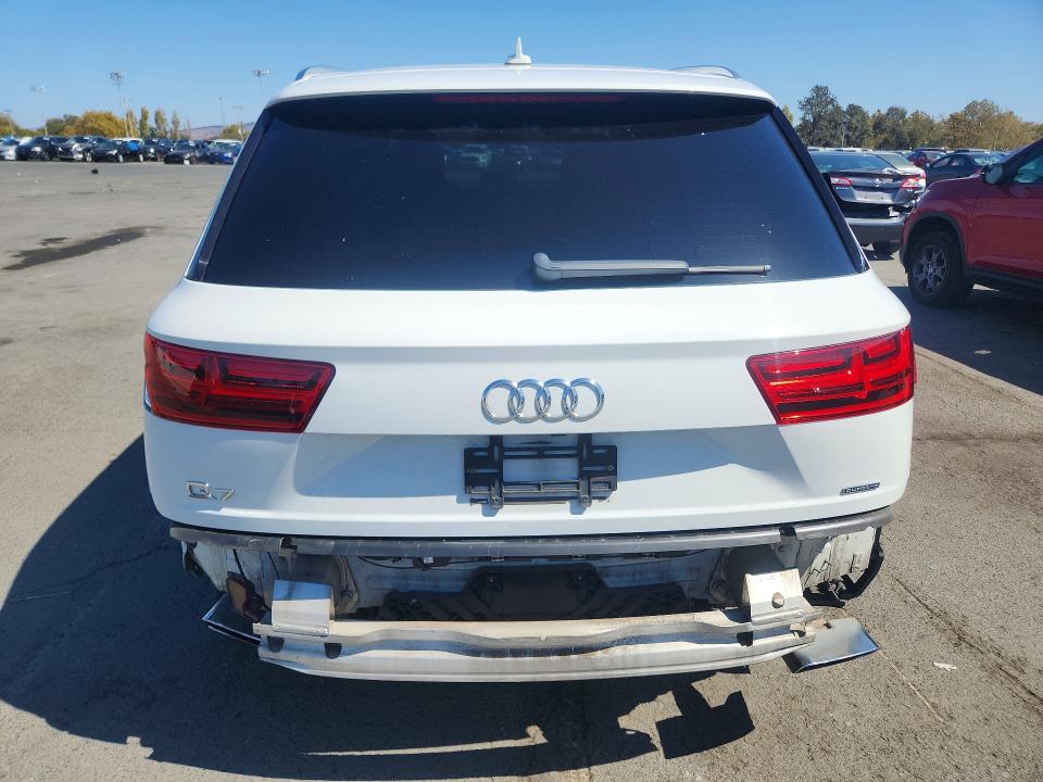 Photo 6 from auction – 2017 AUDI Q7 with VIN WA1AHAF7XGD043671
