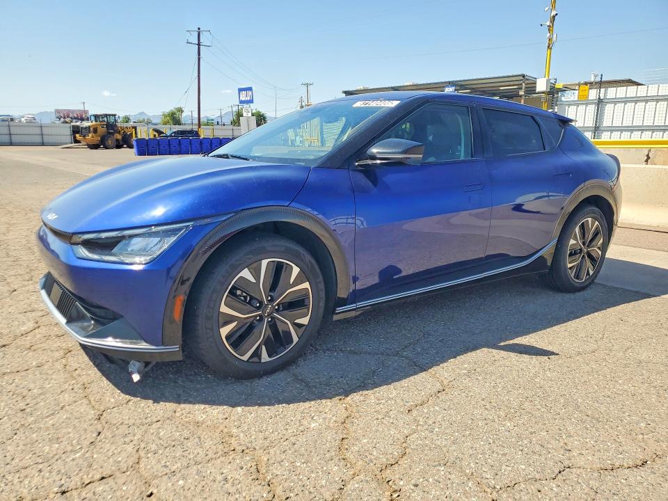 2023 KIA EV6