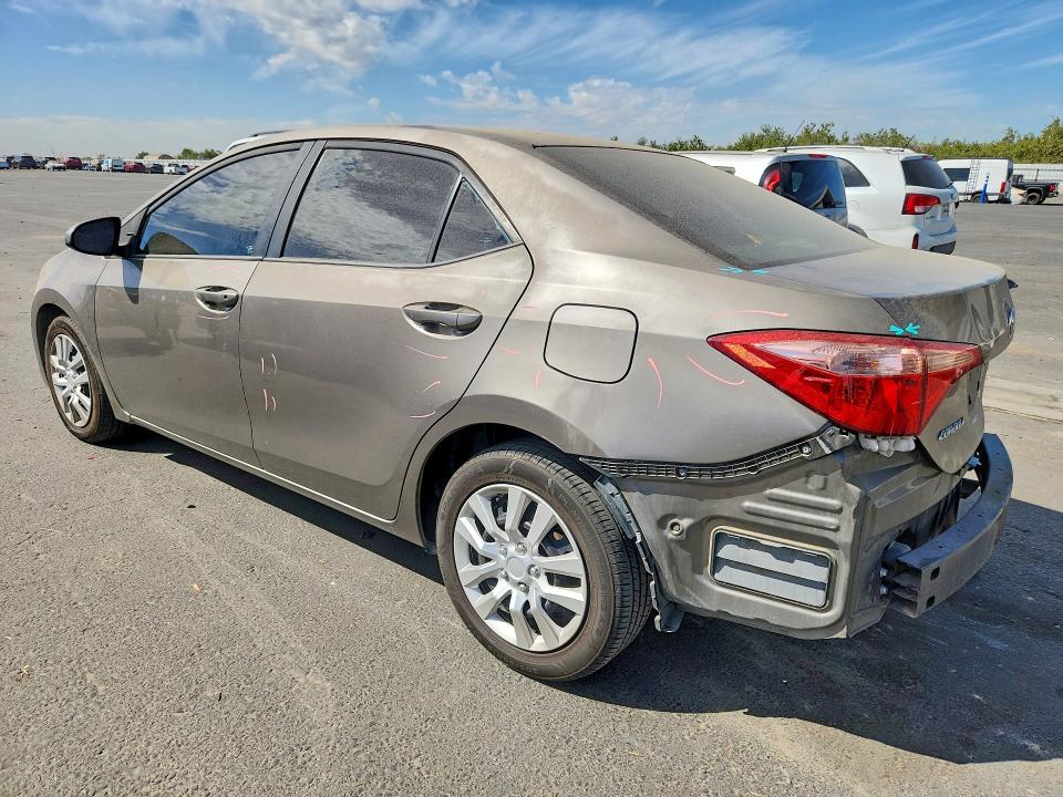 Photo 2 from auction – 2018 TOYOTA COROLLA with VIN 2T1BURHEXJC971273