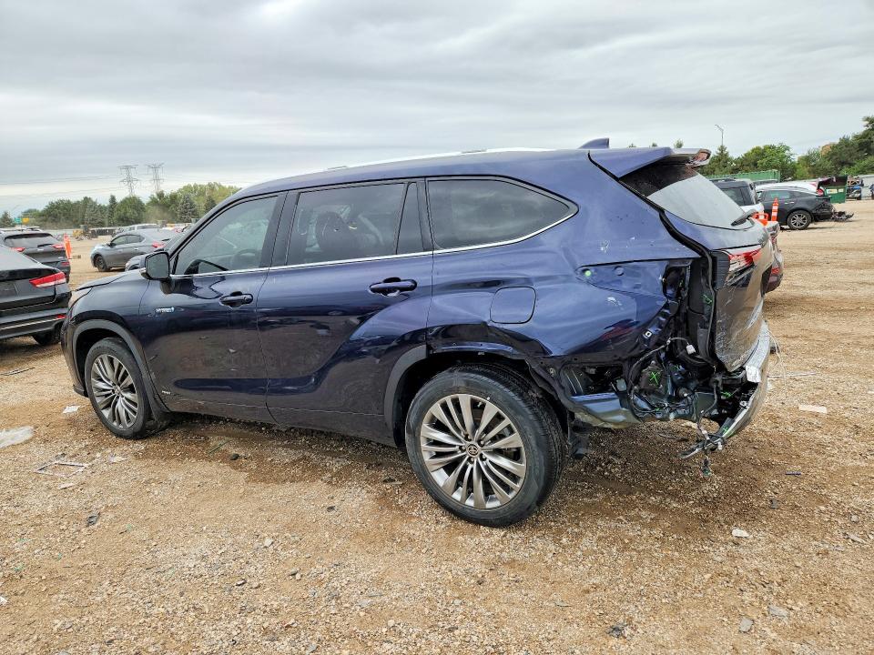 صورة رقم 2 من المزاد - 2020 TOYOTA HIGHLANDER مع VIN 5TDEBRCH8LS011660