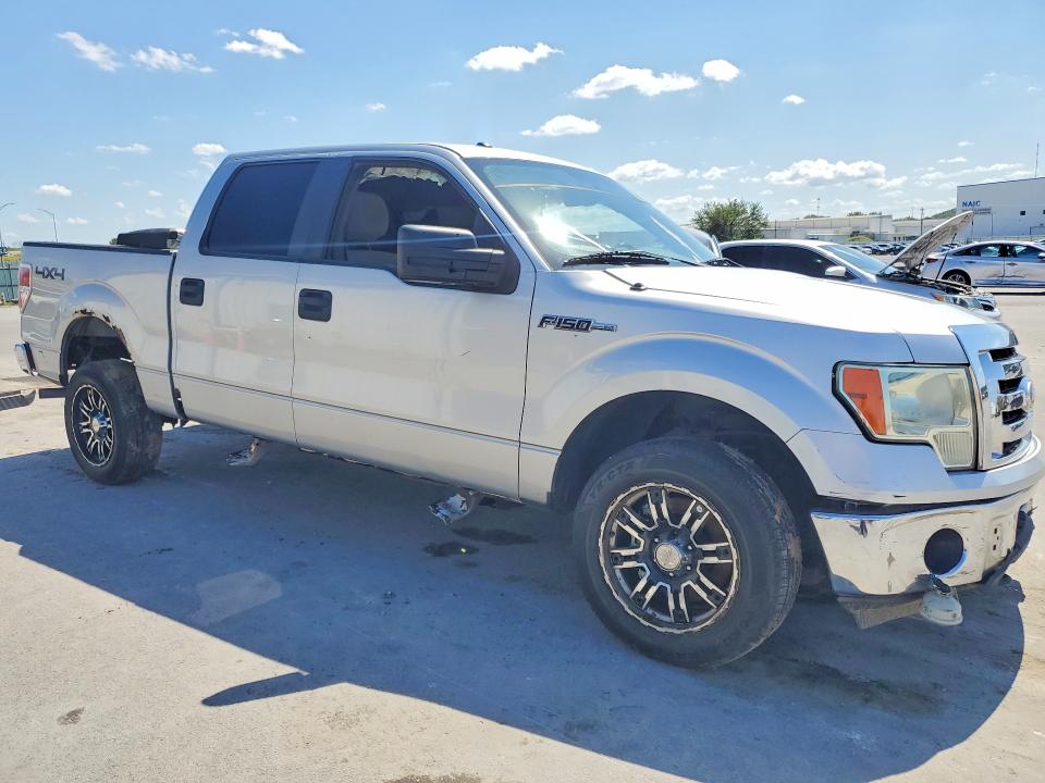 Zdjęcie 4 z aukcji – 2010 FORD F150 z VIN 1FTEW1E87AKE07621