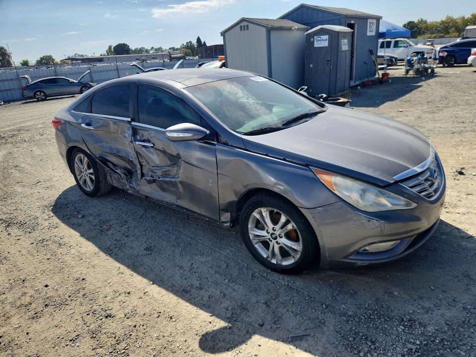 Photo 4 from auction – 2013 HYUNDAI SONATA with VIN 5NPEC4AC3DH539766