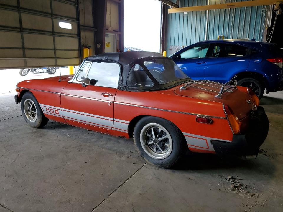 Photo 2 from auction – 1977 MGB PROJECT CAR with VIN GHN5UH422236G