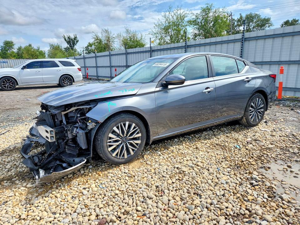 NISSAN ALTIMA 2023 z numerem VIN 1N4BL4DV1PN346039 - Zdjęcie z aukcji