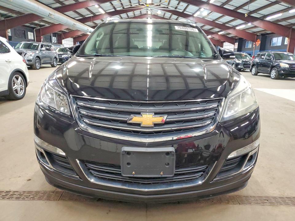 Photo 5 from auction – 2017 CHEVROLET TRAVERSE with VIN 1GNKVGKD9HJ134103