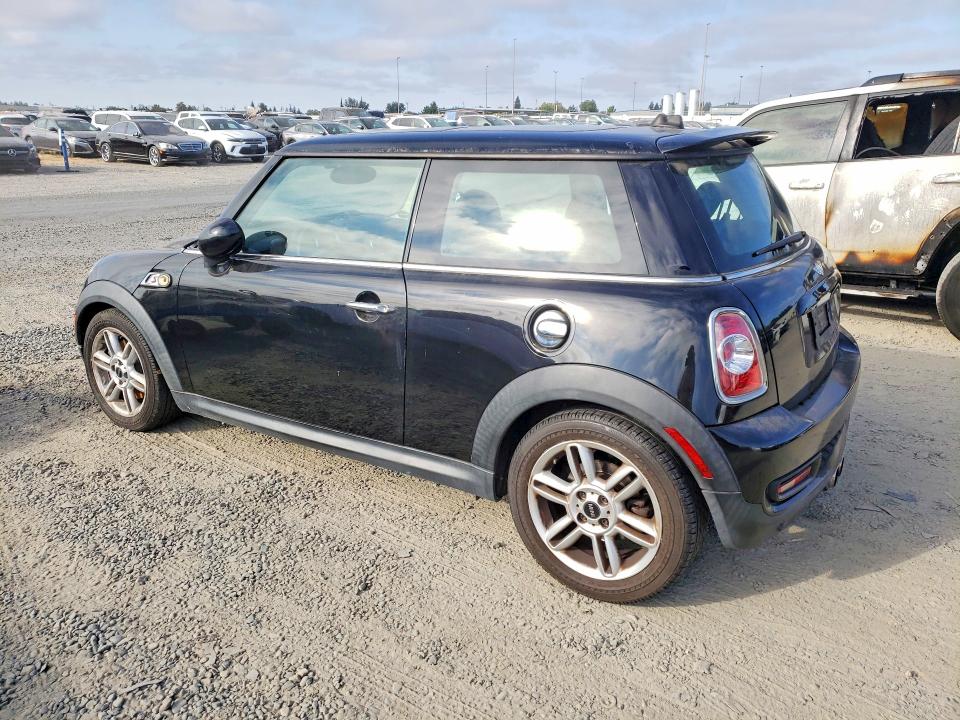 صورة رقم 2 من المزاد - 2012 MINI COOPER مع VIN WMWSV3C59CT387618