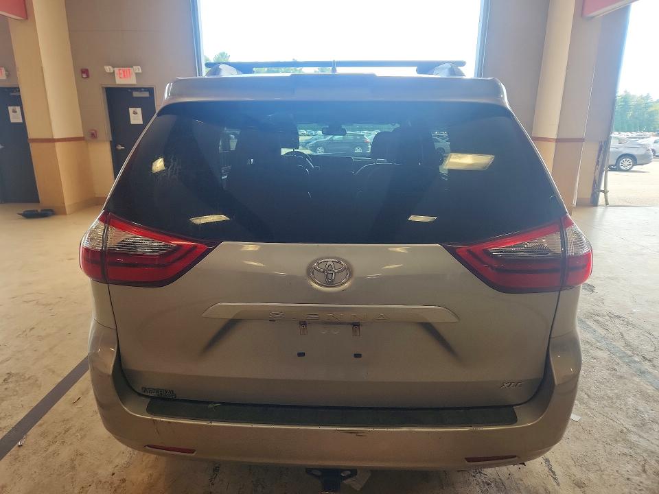 Photo 6 from auction – 2020 TOYOTA SIENNA with VIN 5TDYZ3DC7LS036753