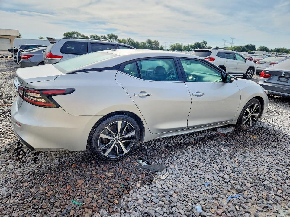Photo 3 from auction – 2021 NISSAN MAXIMA with VIN 1N4AA6CV2MC509206