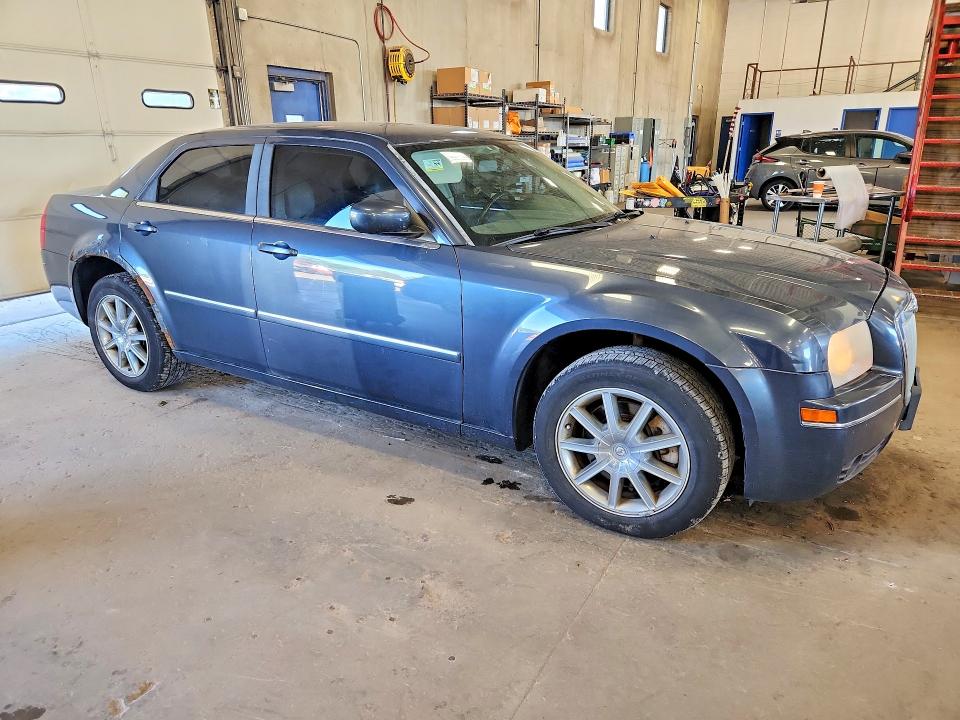 Photo 4 from auction – 2007 CHRYSLER 300 with VIN 2C3KK53GX7H876951