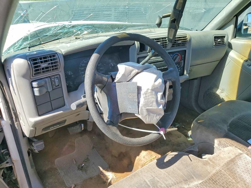 Photo 8 from auction – 1997 GMC SONOMA with VIN 1GTCS19X8V8524311