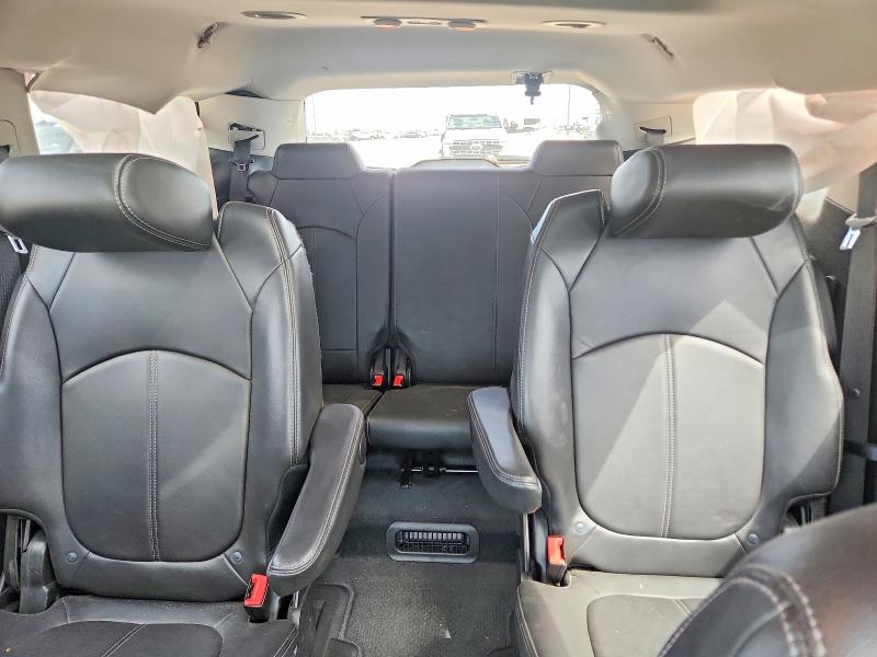Photo 10 from auction – 2017 CHEVROLET TRAVERSE with VIN 1GNKVHKD7HJ329526