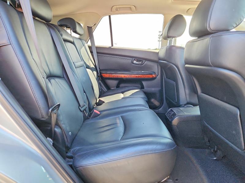 Photo 11 from auction – 2006 LEXUS RX with VIN 2T2HA31U76C105891
