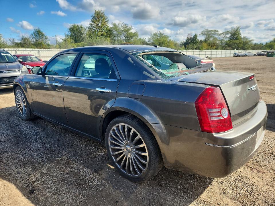 Foto 2 de la subasta – 2010 CHRYSLER 300 con VIN 2C3CA5CV8AH101769