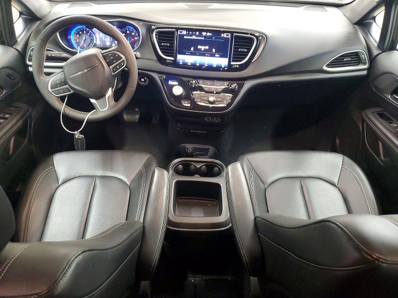 Zdjęcie 8 z aukcji – 2025 CHRYSLER PACIFICA z VIN 2C4RC1BG5SR578652