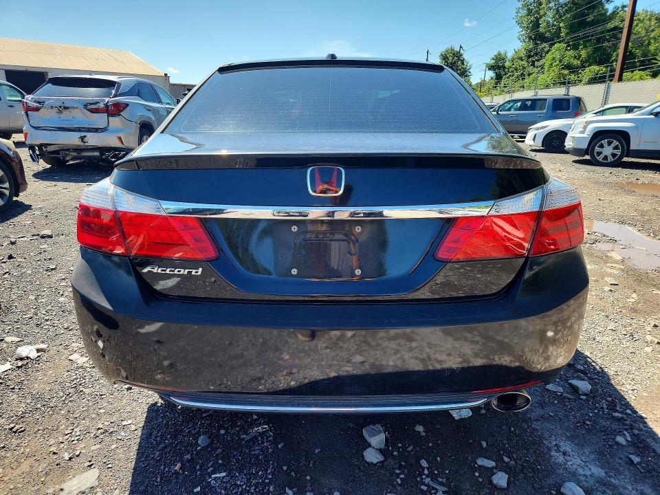 Photo 6 from auction – 2014 HONDA ACCORD with VIN 1HGCR2F81EA117259