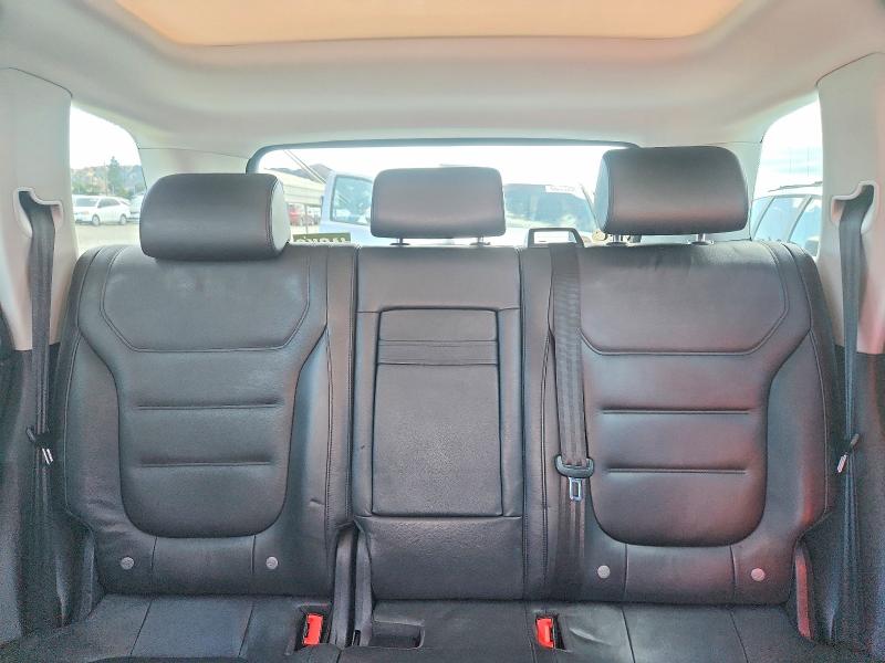 Photo 10 from auction – 2011 VOLKSWAGEN TOUAREG with VIN WVGFF9BP6BD002558