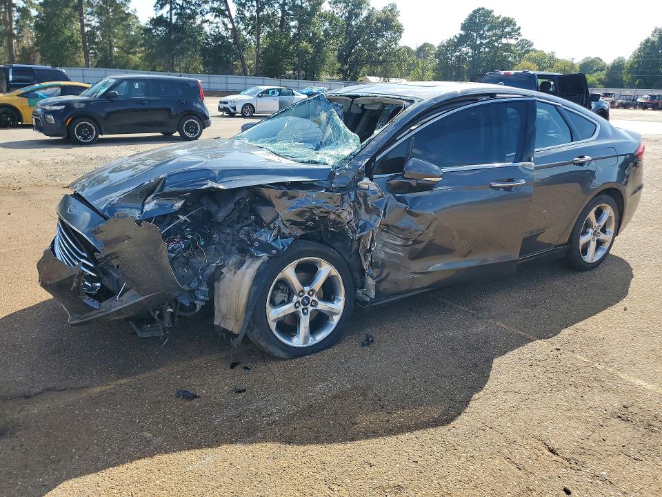 Снимка 1 от търг – 2019 FORD FUSION с VIN 3FA6P0CD3KR150911