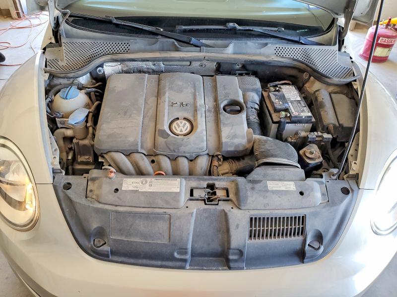 Photo 11 from auction – 2013 VOLKSWAGEN BEETLE with VIN 3VWJP7AT8DM617695