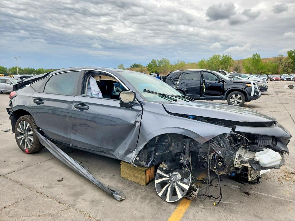 Снимка 4 от търг – 2024 HONDA CIVIC с VIN 19XFL1H75RE000346