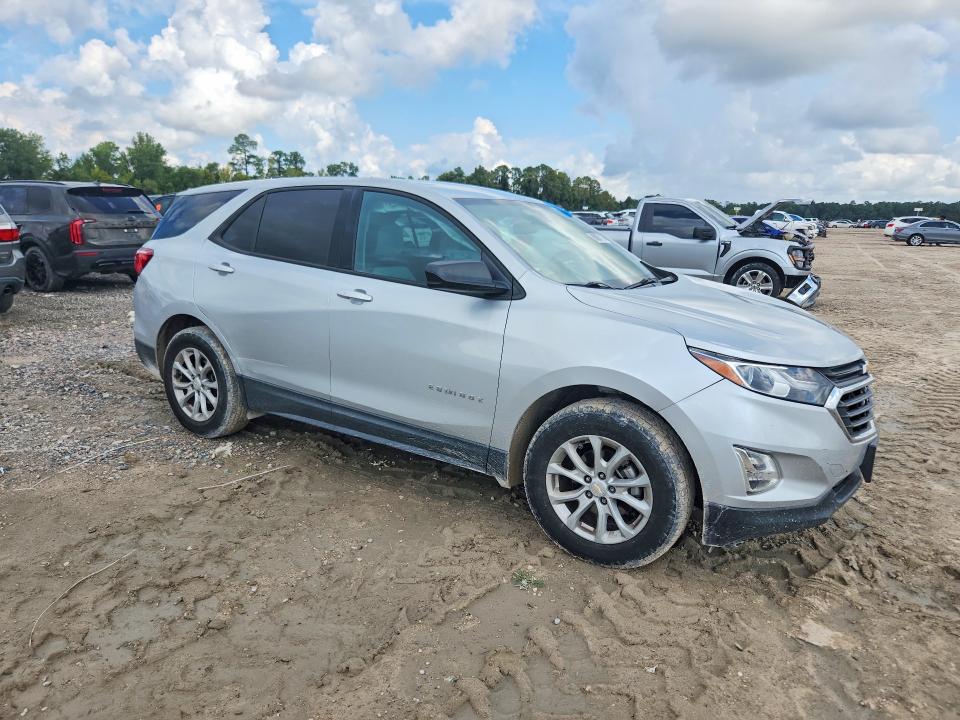 Photo 4 from auction – 2018 CHEVROLET EQUINOX with VIN 2GNAXHEV1J6315103