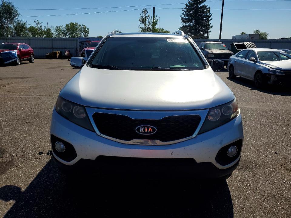 Photo 5 from auction – 2012 KIA SORENTO with VIN 5XYKUDA23CG275901