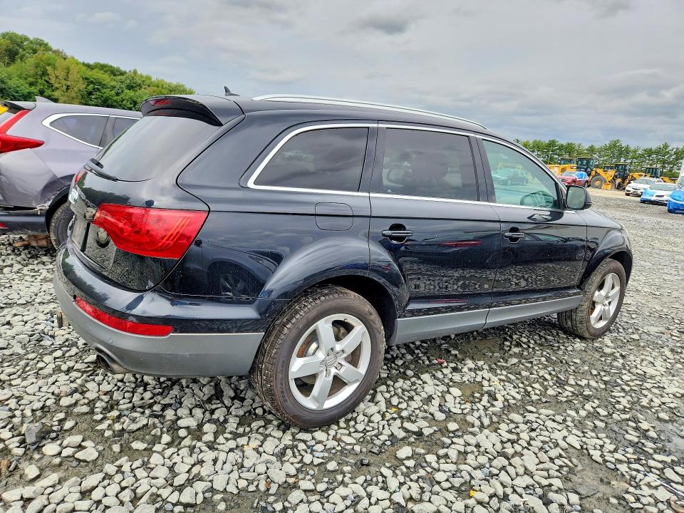 Photo 3 from auction – 2013 AUDI Q7 with VIN WA1LGAFE4DD011030