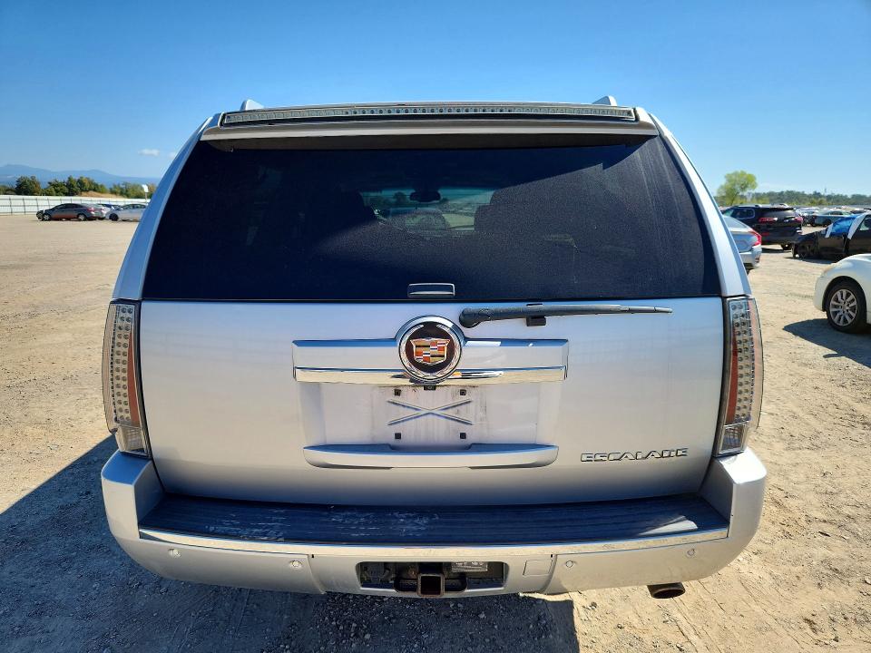 Photo 6 from auction – 2013 CADILLAC ESCALADE with VIN 1GYS4JEF4DR200598