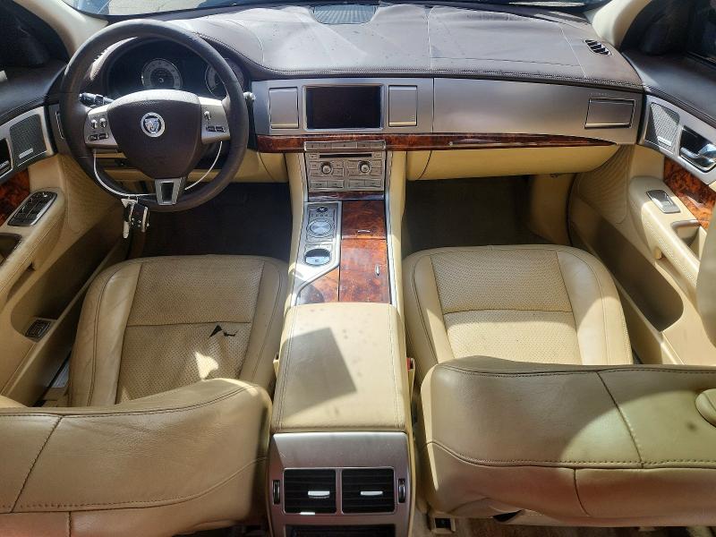Снимка 8 от търг – 2010 JAGUAR XF с VIN SAJWA0GB5ALR53254