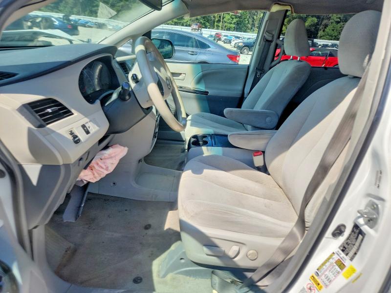 Photo 7 from auction – 2014 TOYOTA SIENNA with VIN 5TDKK3DC4ES408062