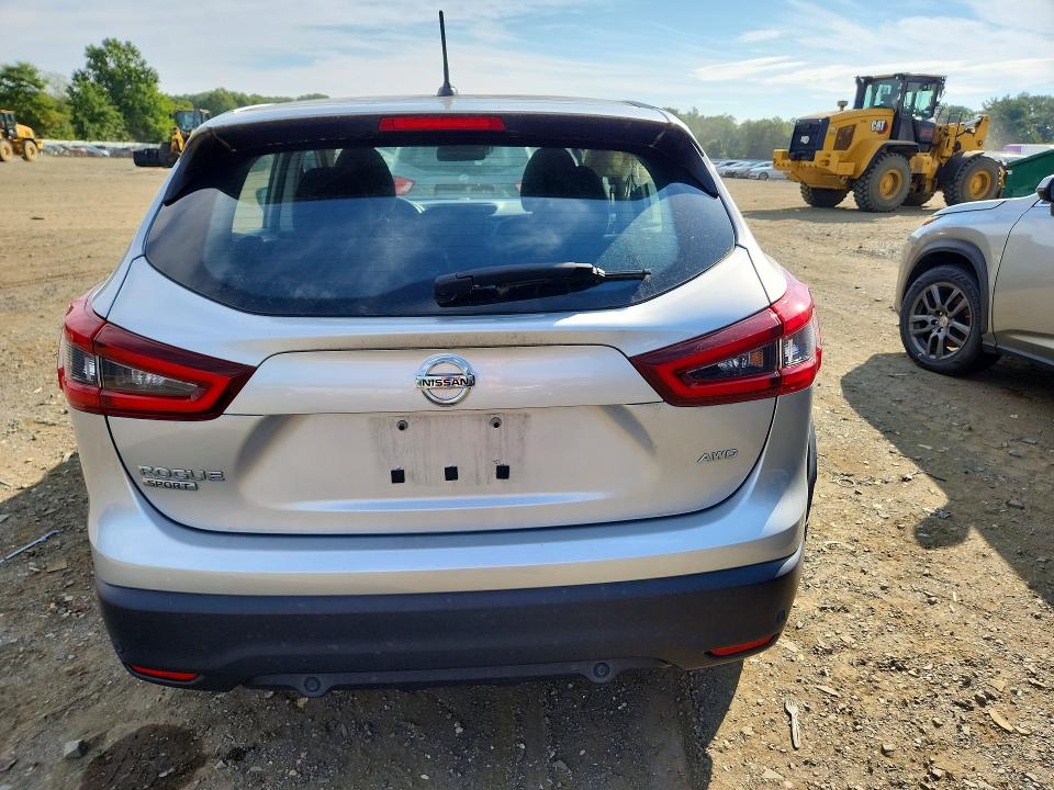 Снимка 6 от търг – 2020 NISSAN ROGUE SPORT с VIN JN1BJ1CW6LW648474
