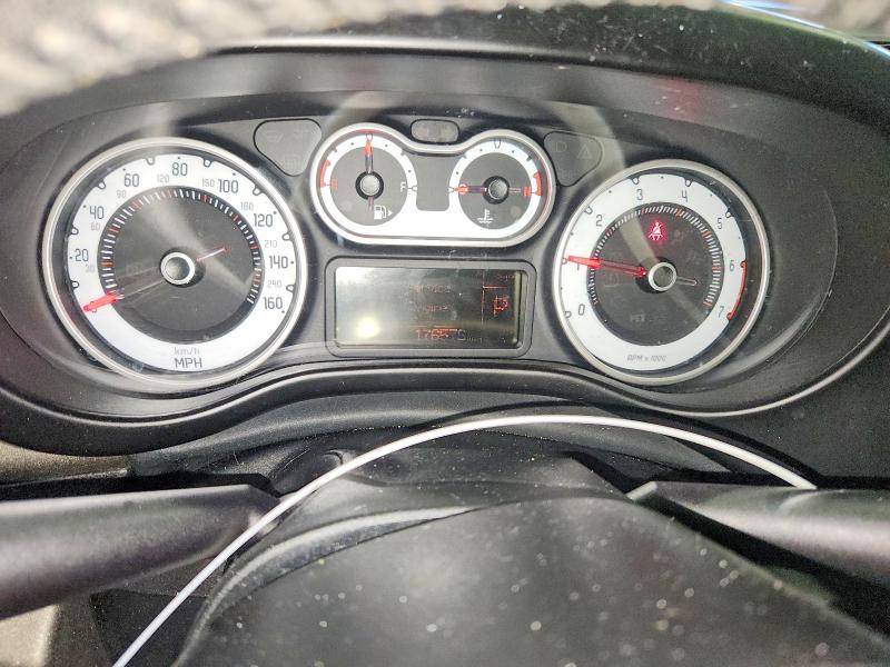 Photo 9 from auction – 2014 FIAT 500L with VIN ZFBCFADH5EZ017657