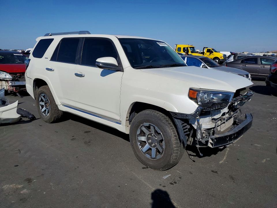 Снимка 4 от търг – 2014 TOYOTA 4RUNNER с VIN JTEBU5JR3E5174285