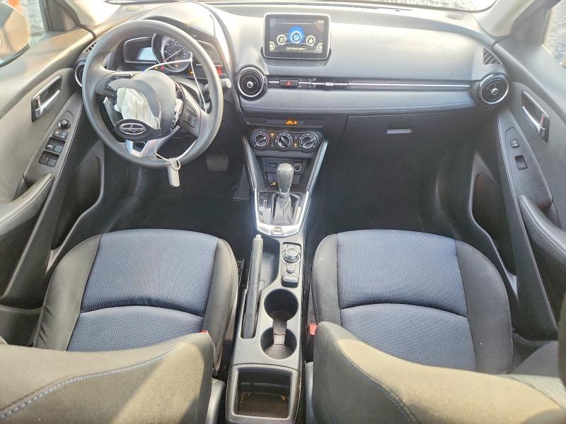 Photo 8 from auction – 2016 SCION IA with VIN 3MYDLBZV2GY115381
