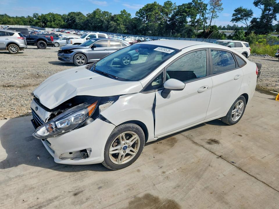 FORD FIESTA 2018 z numerem VIN 3FADP4BJ8JM143986 - Zdjęcie z aukcji