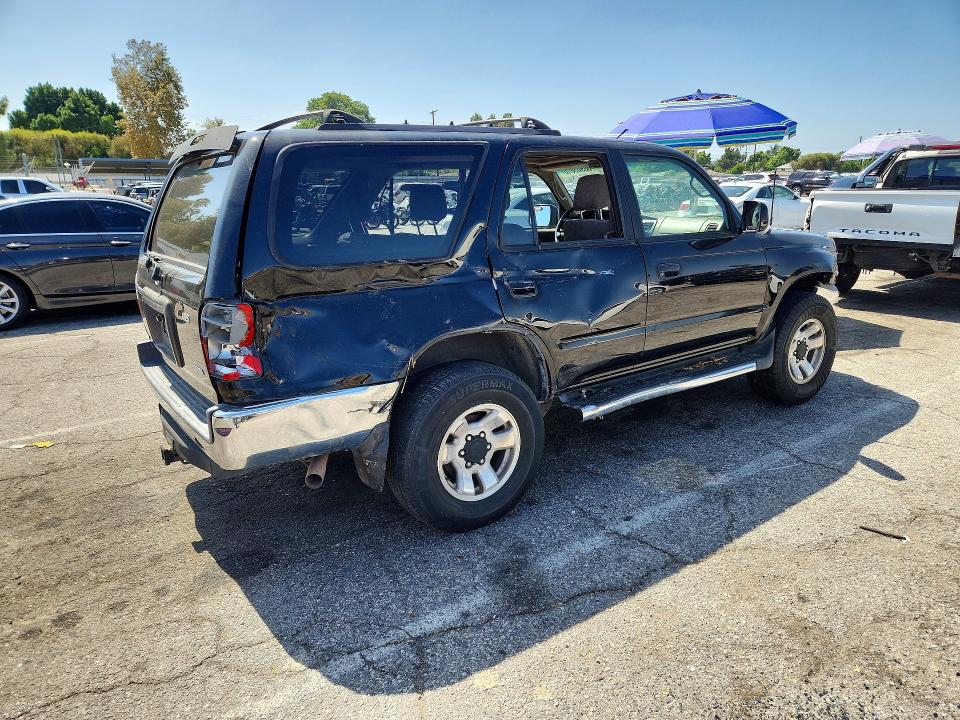 Photo 3 from auction – 1999 TOYOTA 4RUNNER with VIN JT3GN86R2X0134639
