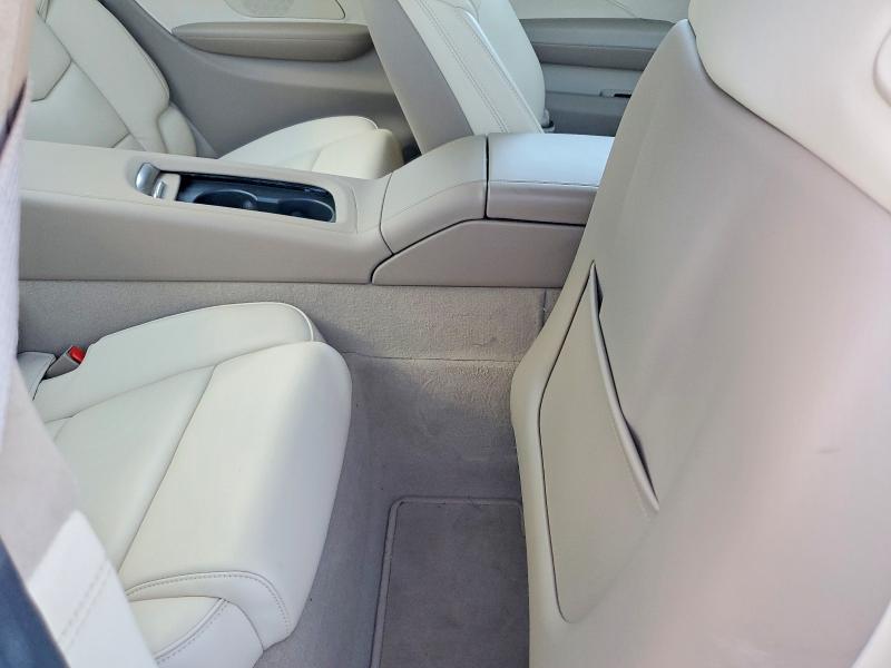 Photo 10 from auction – 2014 CADILLAC ELR with VIN 1G6RM1E44EU600424