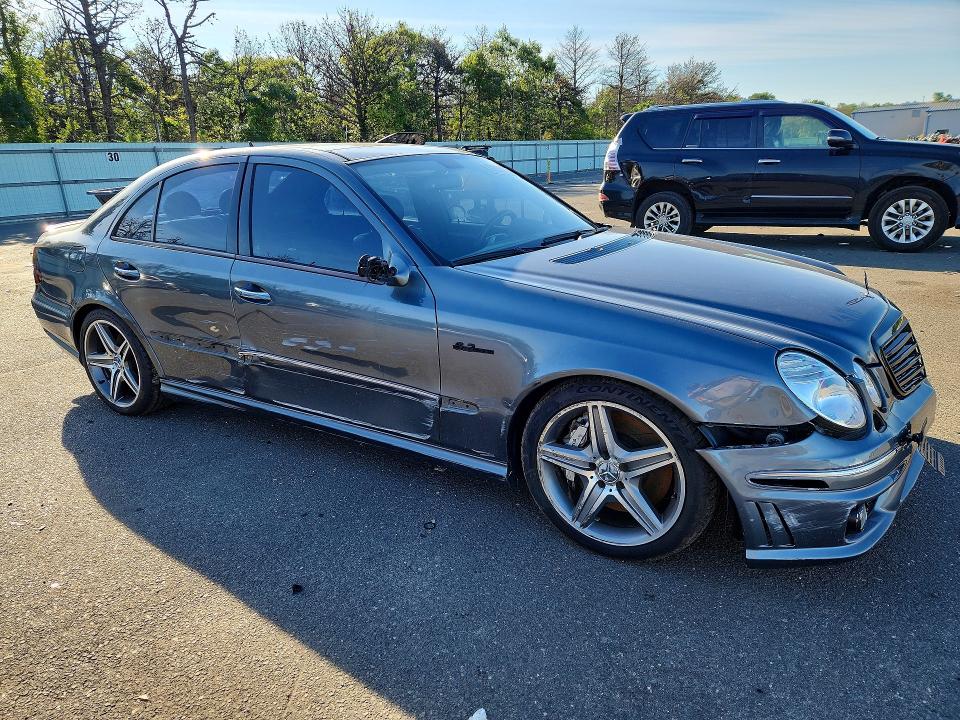 Photo 4 from auction – 2007 MERCEDES-BENZ E with VIN WDBUF77X27A997047