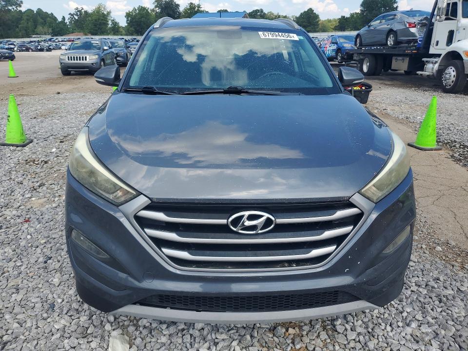 Photo 5 from auction – 2017 HYUNDAI TUCSON with VIN KM8J33A24HU517136