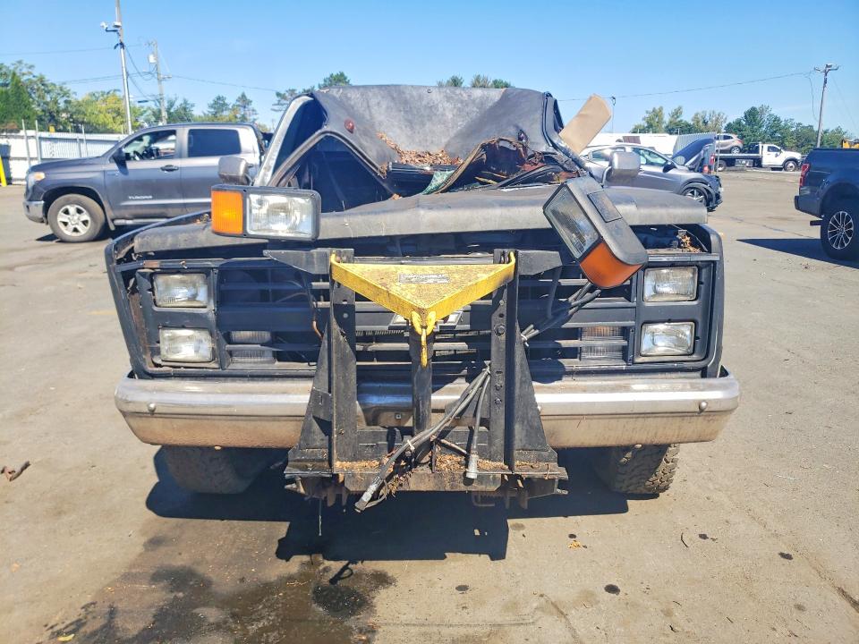 Photo 5 from auction – 1986 CHEVROLET K10 with VIN 2GCEK14H0G1108865