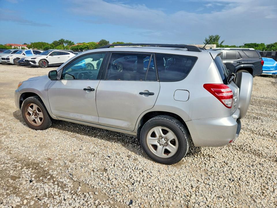 Zdjęcie 2 z aukcji – 2011 TOYOTA RAV4 z VIN 2T3ZF4DV3BW104886