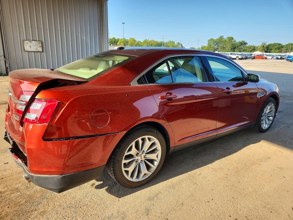 Photo 3 from auction – 2014 FORD TAURUS with VIN 1FAHP2F82EG112407