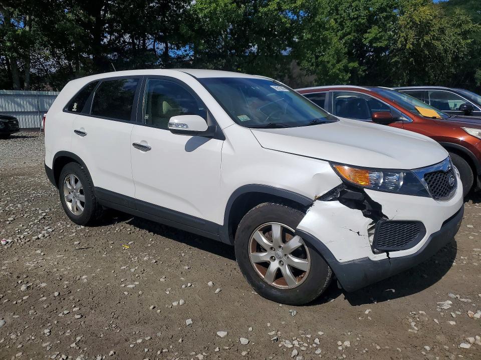 Photo 4 from auction – 2012 KIA SORENTO with VIN 5XYKT3A13CG307346