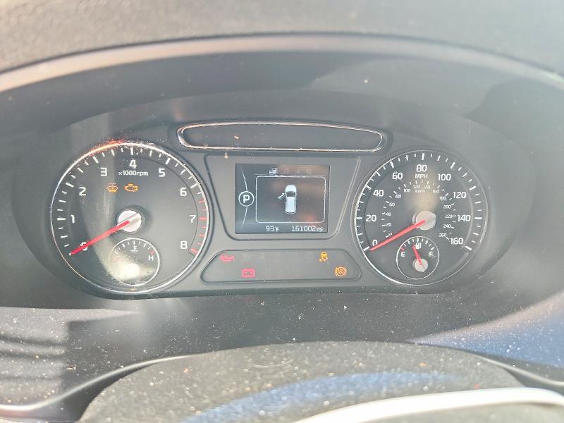 Photo 9 from auction – 2016 KIA SORENTO with VIN 5XYPG4A36GG088521