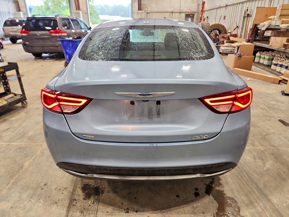 Zdjęcie 6 z aukcji – 2015 CHRYSLER 200 z VIN 1C3CCCAB2FN680943