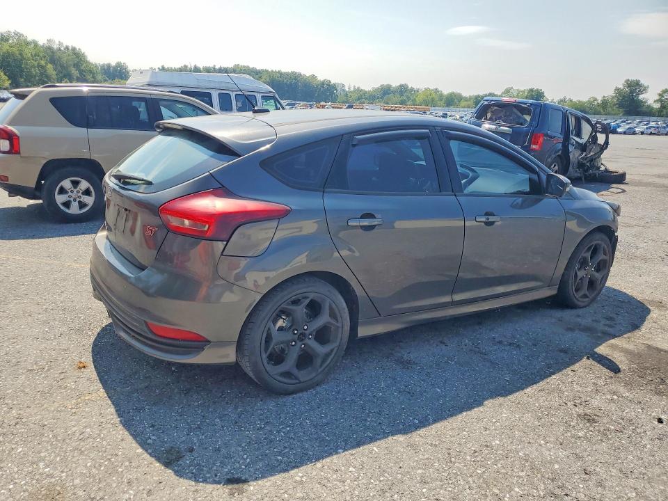 Photo 3 from auction – 2016 FORD FOCUS with VIN 1FADP3L96GL287593