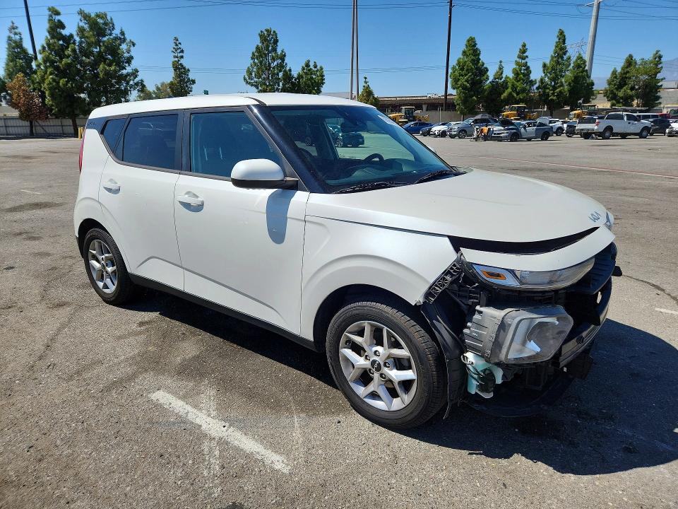 Снимка 4 от търг – 2022 KIA SOUL с VIN KNDJ23AU3N7830665
