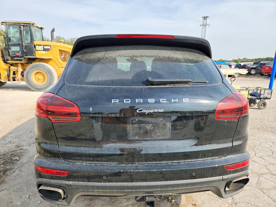Photo 6 from auction – 2016 PORSCHE CAYENNE with VIN WP1AA2A28GKA10737