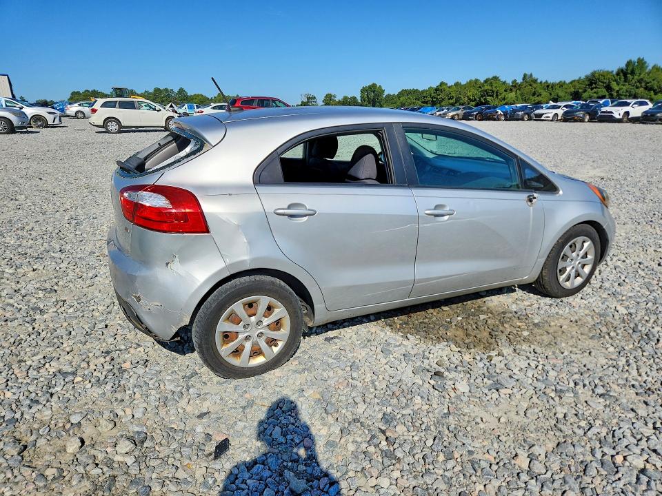 Photo 3 from auction – 2013 KIA RIO with VIN KNADM5A36D6128383